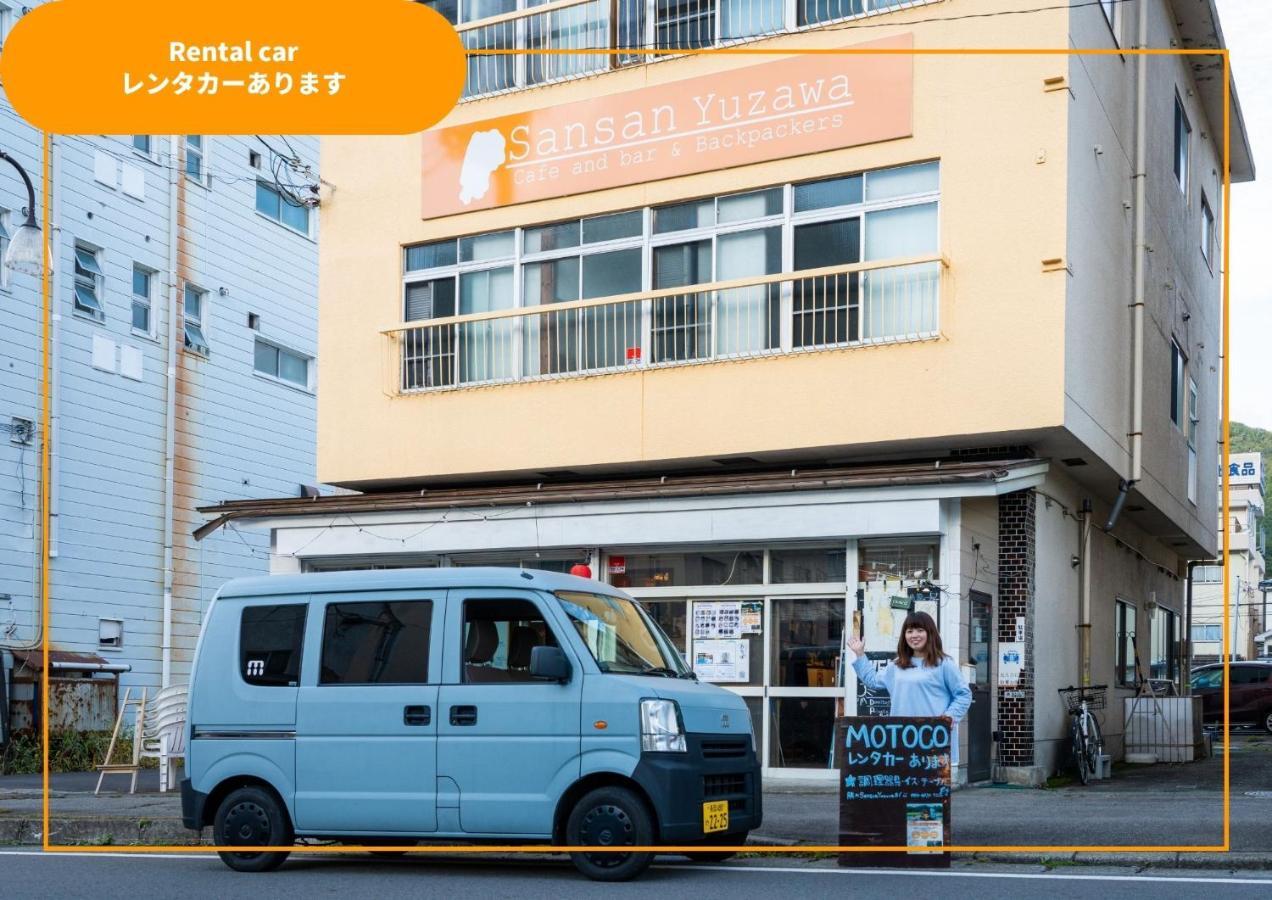 Отель Sansan Yuzawa Backpackers Экстерьер фото